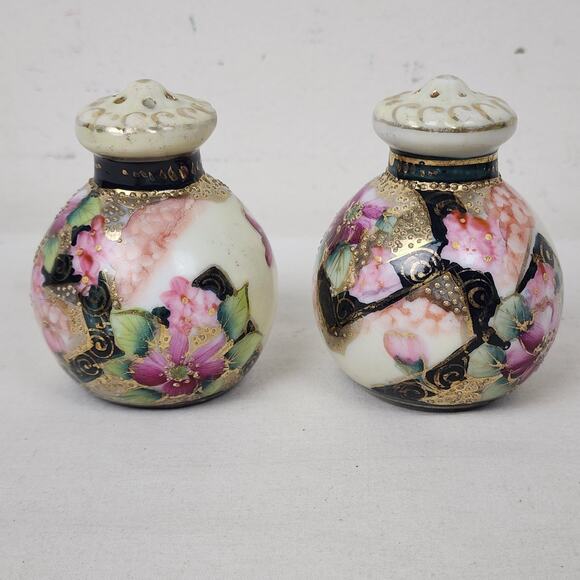 Victorian Salt & Pepper Shaker Set Moriage Floral Rose Gilt Muffineer Pink Black - Picture 3 of 11